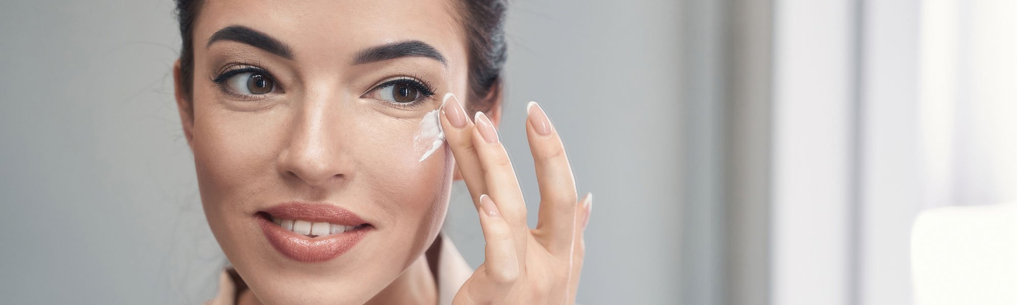 How To Apply Eye Cream Correctly