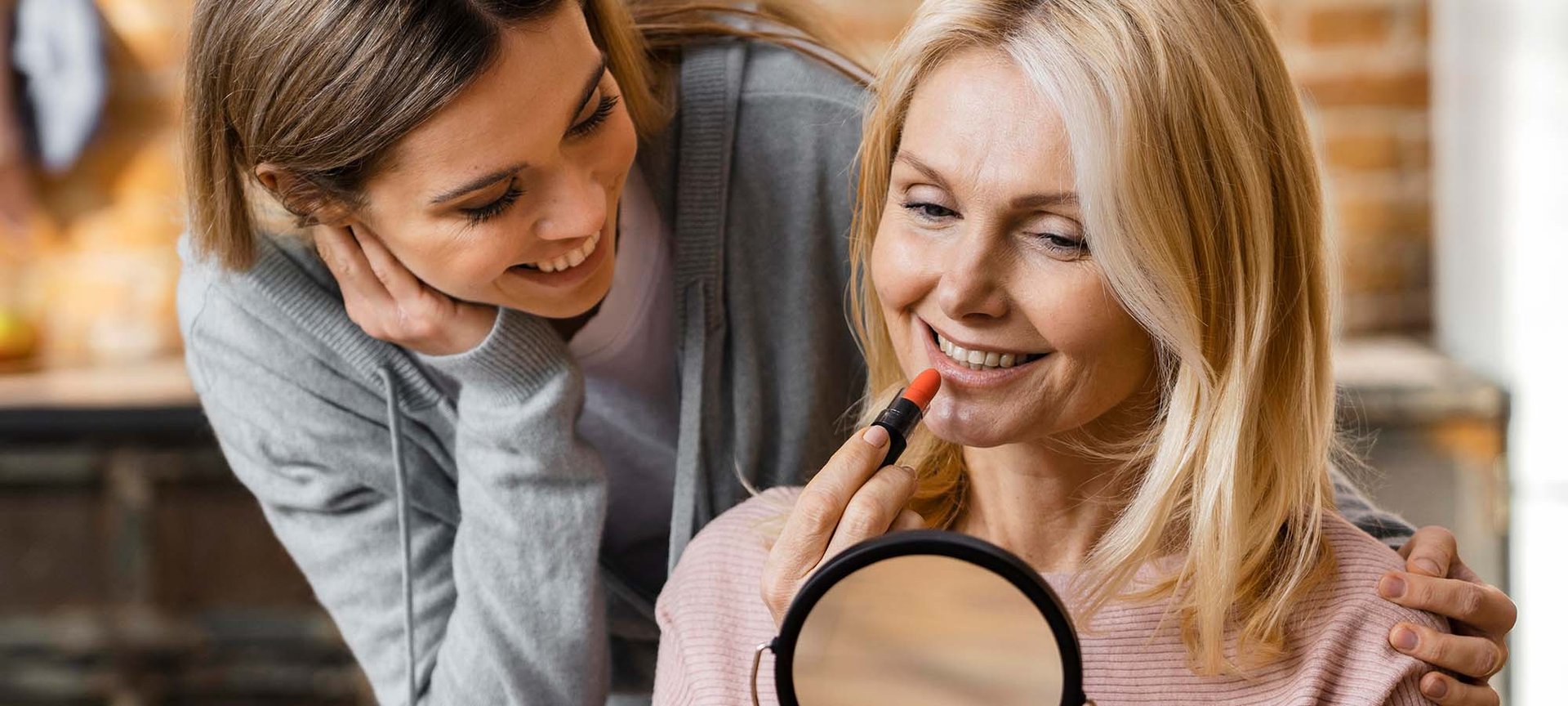 Makeup Eyeshadow Front Mirror Age