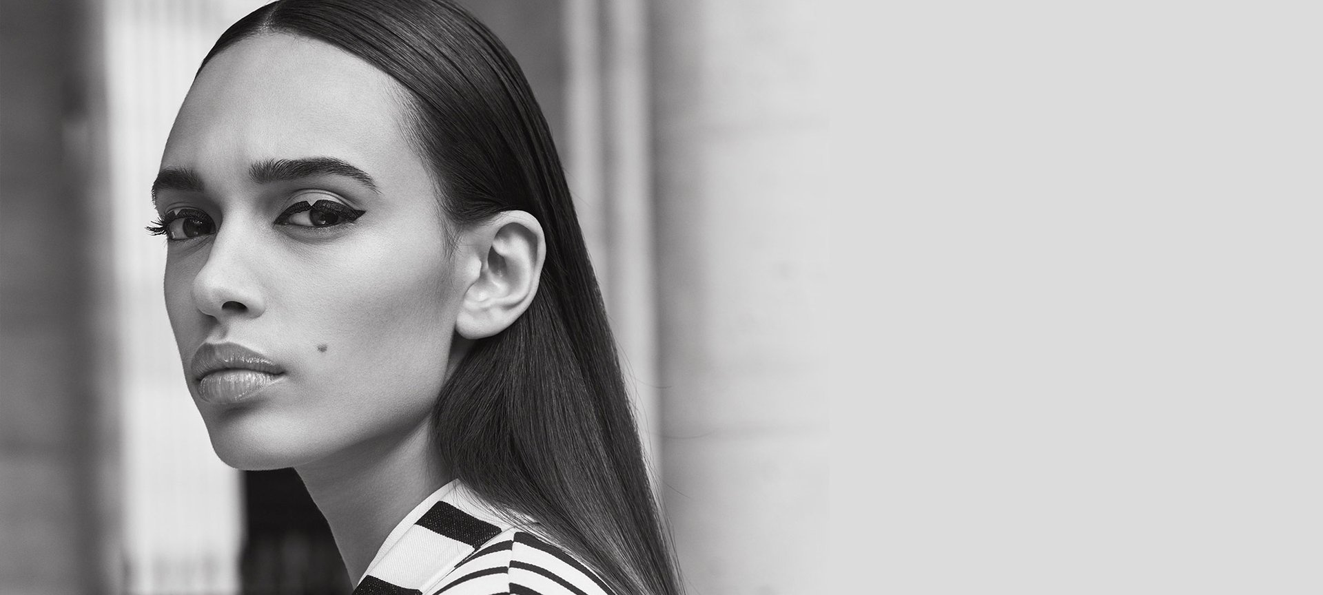 Super Liner Ultra Precision Líčení očí Oční linky Black L'Oréal Paris