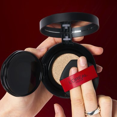 260316 Oap Infaillible Cushion Foundation 3 Pack In Hand 1360x1020
